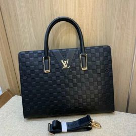 Picture of LV Mens Bags _SKUfw134077777fw